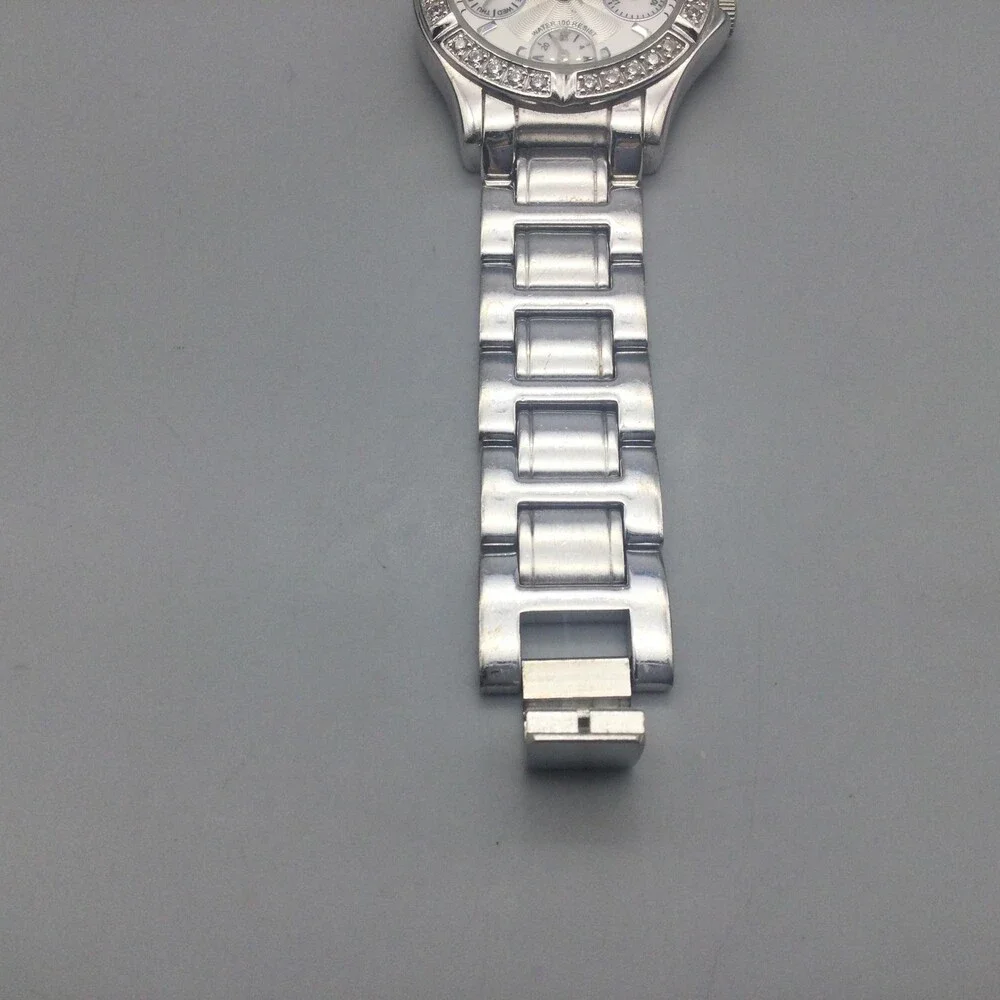 DMQ DQ/1067 Womens Watch 33mm Silver Tone Crystals Bracelet New Battery 6